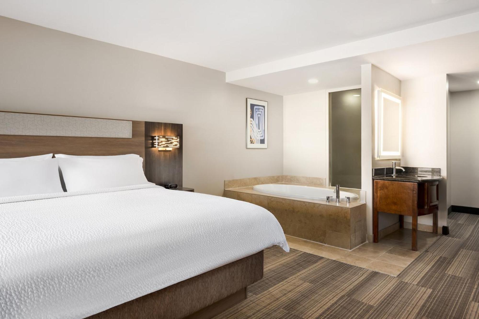 Holiday Inn Express Simi Valley By Ihg Dış mekan fotoğraf