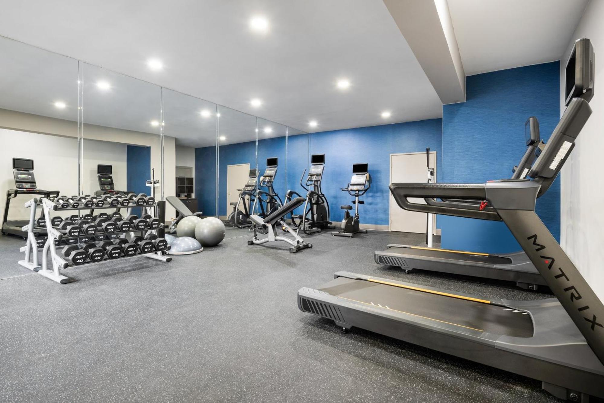 Holiday Inn Express Simi Valley By Ihg Dış mekan fotoğraf